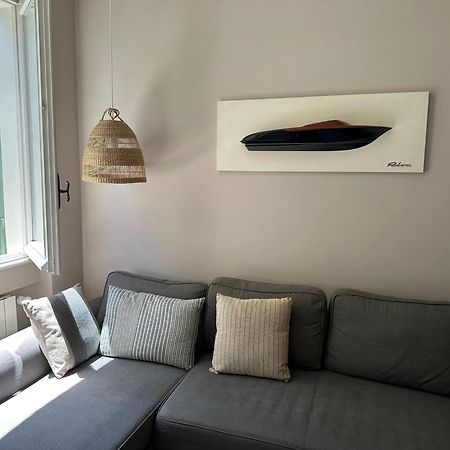Casa Del Custode: Renovated Flat With Garden In A Villa Near The Lake 斯特雷萨 外观 照片
