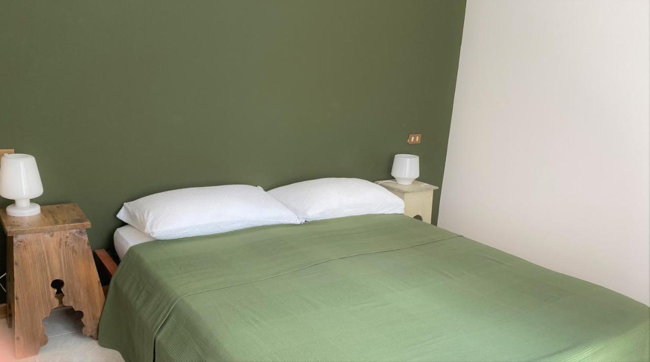 Casa Del Custode: Renovated Flat With Garden In A Villa Near The Lake 斯特雷萨 外观 照片