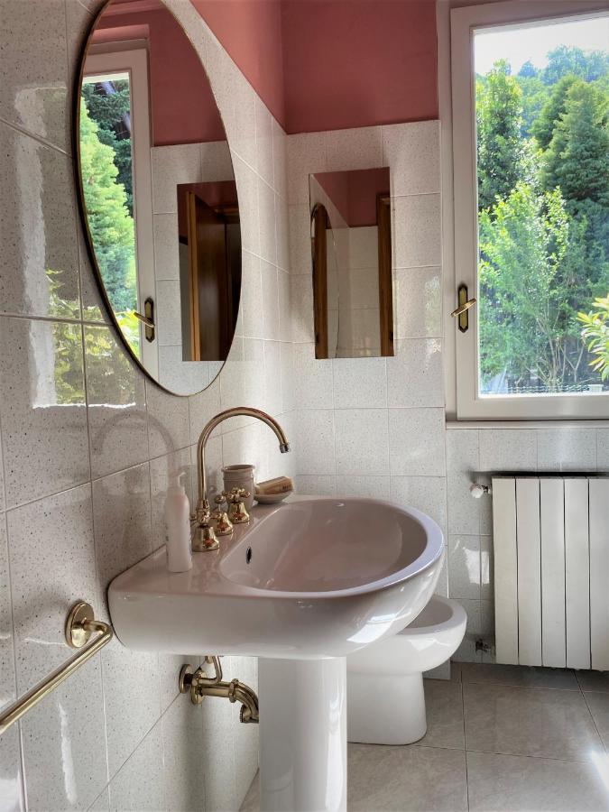 Casa Del Custode: Renovated Flat With Garden In A Villa Near The Lake 斯特雷萨 外观 照片