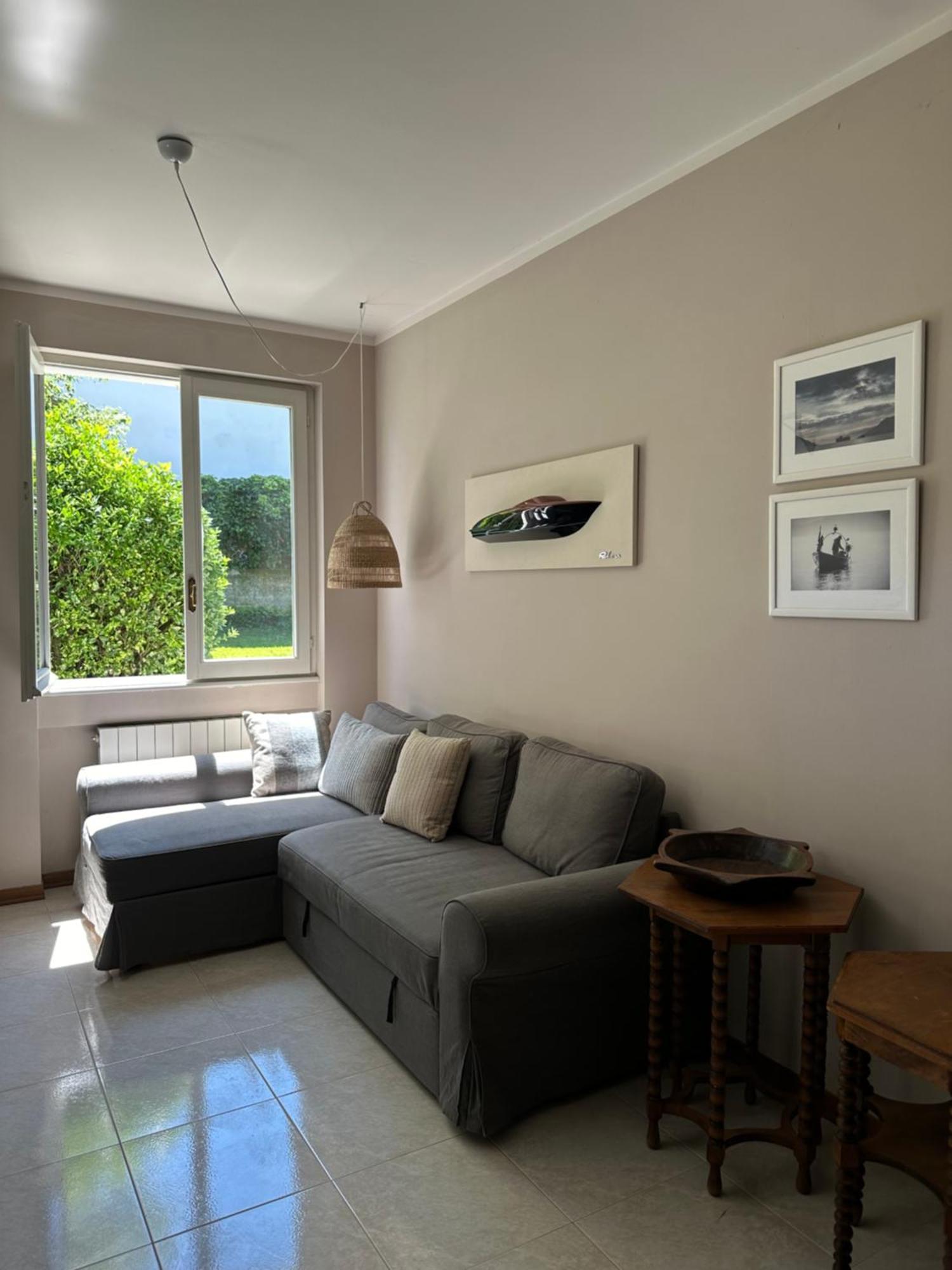 Casa Del Custode: Renovated Flat With Garden In A Villa Near The Lake 斯特雷萨 外观 照片