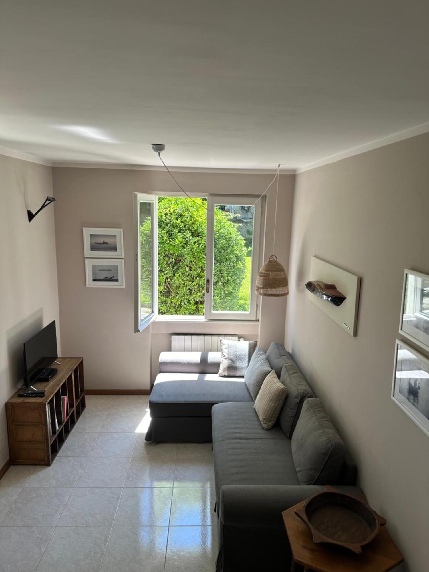 Casa Del Custode: Renovated Flat With Garden In A Villa Near The Lake 斯特雷萨 外观 照片